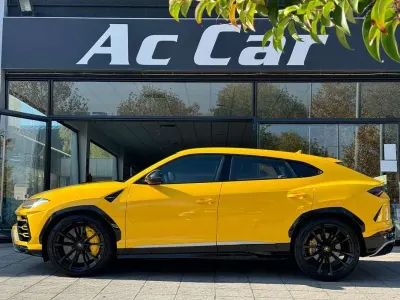 Usado Lamborghini Urus 665 CV (489 kW) 2020 Amarillo SUV