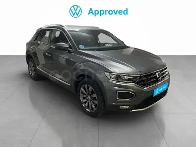 Usado VW T-Roc Sportline 150 CV (110 kW) 2022 Gris / plata SUV