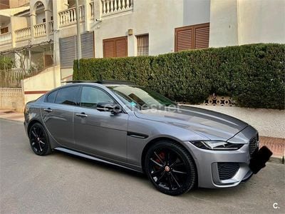 Gris / plata Usado 2023 Jaguar XE R-Dynamic Berlina | 37.900 € (Caro)