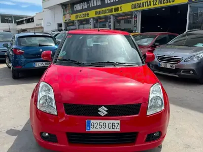 Usado Suzuki Swift GLX 92 CV (67 kW) 2008 Rojo Utilitario