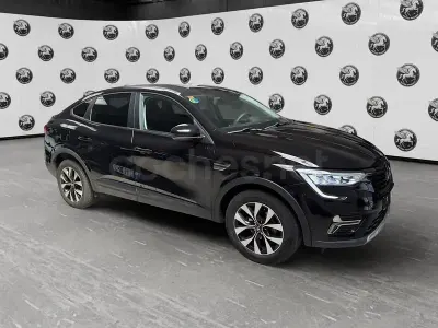 Usado Renault Arkana Techno 140 CV (102 kW) 2023 Negro SUV