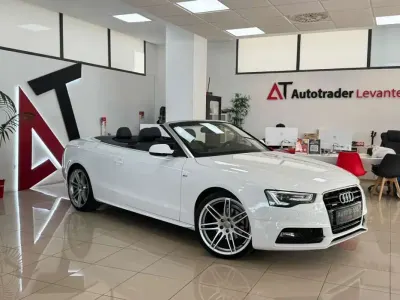 Usado Audi A5 Cabriolet S-Line 245 CV (180 kW) 2013 Blanco Descapotable