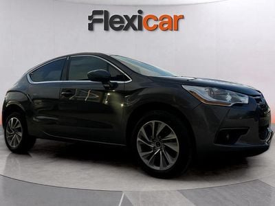 Usado DS Automobiles DS4 Design 120 CV (88 kW) 2015 Gris Berlina