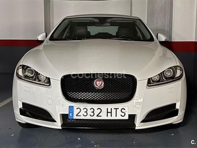 Blanco Usado 2013 Jaguar XF Premium Luxury Berlina | 13.400 € (Precio justo)