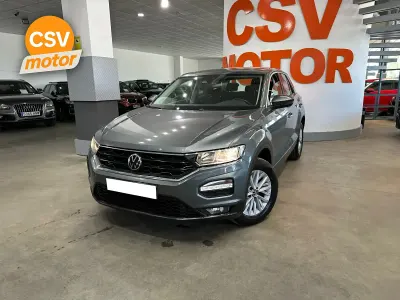 Usado VW T-Roc Edition 116 CV (85 kW) 2020 Gris / plata SUV