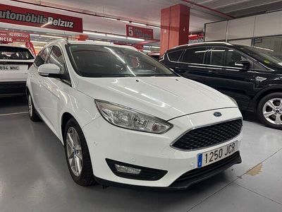 Blanco Usado 2015 Ford Focus Trend+ Familiar | 9990 €