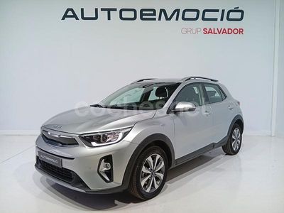 Gris / plata Usado 2024 Kia Stonic SUV | 19.900 € (Un poco caro)