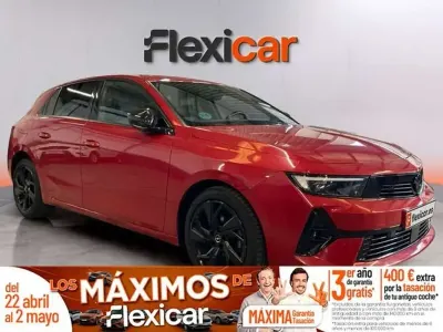Usado Opel Astra 131 HP (96 kW) 2023 Vermelho Citadino