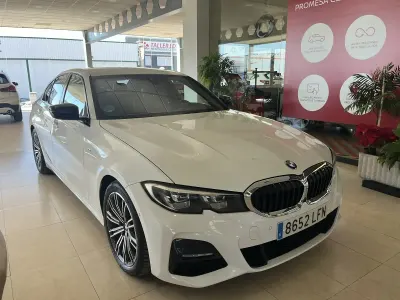Occasion BMW 318 Comfort Edition 150 PK (110 kW) 2020 Wit Sedan