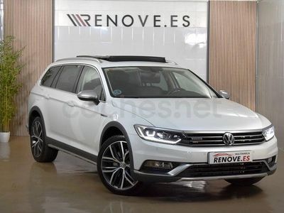 Usado VW Passat Alltrack 272 CV (200 kW) 2019 Blanco Familiar