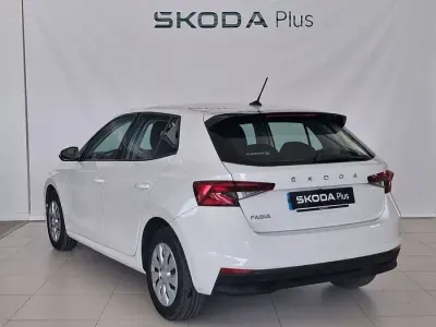 Usado Skoda Fabia Active 95 CV (69 kW) 2022 Blanco Utilitario