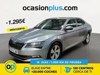 Usado Skoda Superb Ambition 120 CV (88 kW) 2016 Gris Berlina