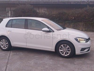 Usado VW Golf VII 115 CV (84 kW) 2019 Blanco Berlina
