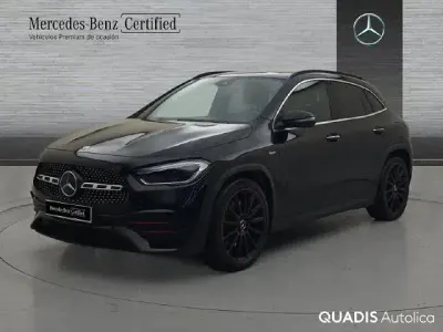 Usado Mercedes GLA250 224 CV (164 kW) 2021 Negro cosmos SUV