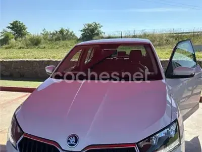 Usado Skoda Fabia Style 95 CV (69 kW) 2021 Blanco Utilitario