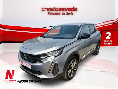 Usado Peugeot 3008 Allure 130 CV (95 kW) 2024 Gris / plata SUV