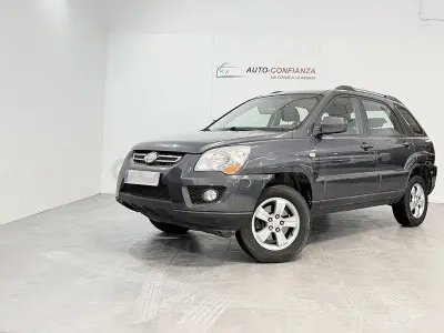 Usado Kia Sportage 142 CV (104 kW) 2008 Gris / plata SUV