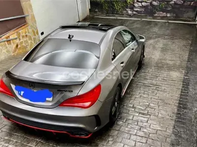 Usado Mercedes CLA200 AMG line 136 CV (100 kW) 2015 Gris / plata Berlina