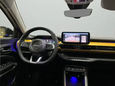 Usado Jeep Avenger EV Summit 114 kW (156 CV) 2023 Amarillo SUV