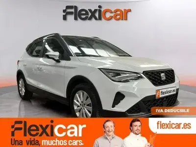 Usado Seat Arona Style 110 CV (80 kW) 2022 Blanco SUV