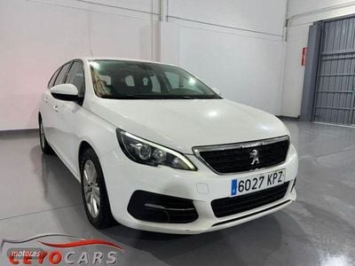 Usado Peugeot 308 SW Business-Line 131 CV (96 kW) 2018 Blanco Familiar