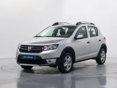 Używany Dacia Sandero Stepway 90 KM (66 kW) 2013 Szary Sedan/Limuzyna