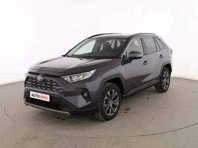 Usado Toyota RAV4 Hybrid Style 220 CV (161 kW) 2025 Gris SUV