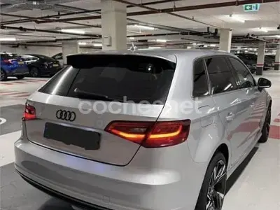Usado Audi A3 150 CV (110 kW) 2015 Gris / plata Berlina