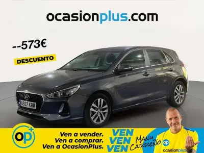 Usado Hyundai i30 110 CV (80 kW) 2017 Gris Utilitario