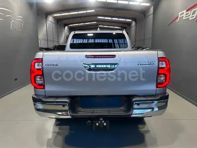Nuevo Toyota HiLux 220 CV (161 kW) 2026 Gris / plata Pickup/Camioneta