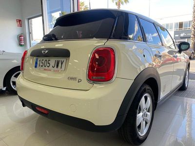 Usado Mini One D 96 CV (70 kW) 2017 Beige Utilitario