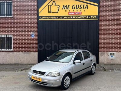 Usado Opel Astra Comfort 100 CV (73 kW) 1999 Gris / plata Berlina