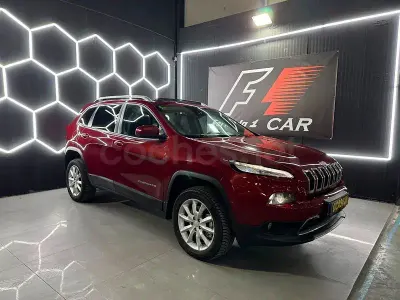 Usado Jeep Cherokee Night Eagle 200 CV (147 kW) 2016 Granate SUV