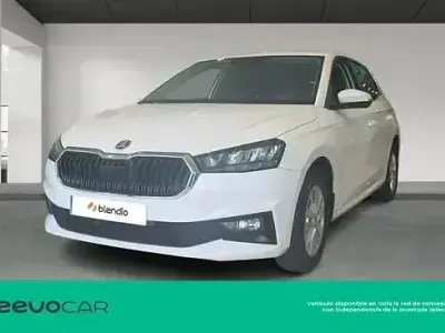 Usado Skoda Fabia 95 CV (69 kW) 2024 Blanco Utilitario