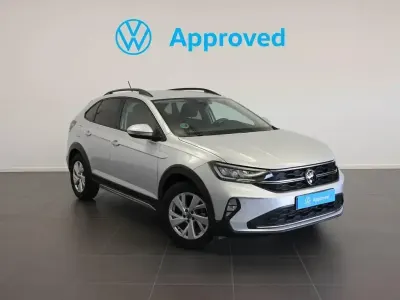 Usado VW Taigo Life 110 CV (80 kW) 2024 Gris plata SUV