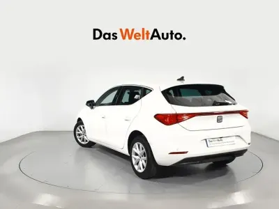 Usado Seat Leon Style 116 CV (85 kW) 2025 Blanco