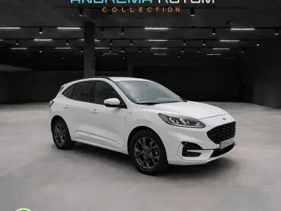 Usado Ford Kuga ST-Line 120 CV (88 kW) 2022 Blanco SUV