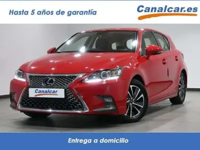 Usado Lexus CT200h Business Edition 82 CV (60 kW) 2019 Rojo Berlina