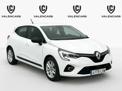 Usado Renault Clio SE 67 CV (49 kW) 2022 Blanco Utilitario