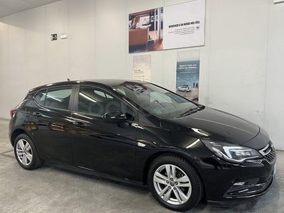 Usado Opel Astra Selective 110 CV (80 kW) 2018 Negro Berlina