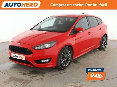 Usado Ford Focus ST-Line 120 CV (88 kW) 2017 Rojo Utilitario