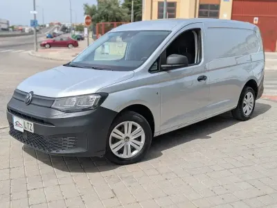 Usado VW Caddy Maxi 122 CV (89 kW) 2021 Gris Monovolumen