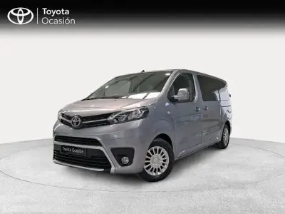 Usado Toyota Proace 144 CV (105 kW) 2024 Gris Monovolumen