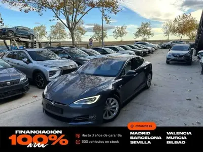 Käytetty Tesla Model S