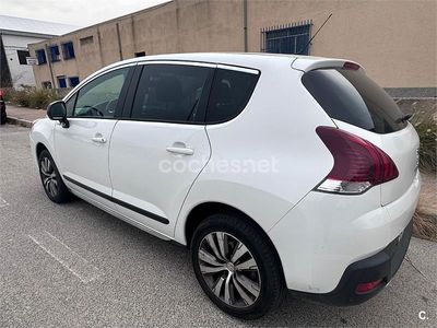 Usado Peugeot 3008 Style 130 CV (95 kW) 2015 Blanco Berlina