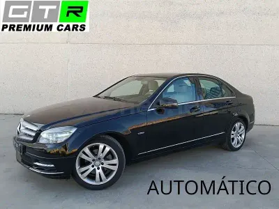 Używany Mercedes C220 Avantgarde 170 KM (125 kW) 2011 Czarny Sedan/Limuzyna
