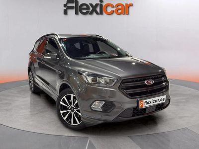 Usado Ford Kuga ST-Line 150 CV (110 kW) 2019 Gris SUV