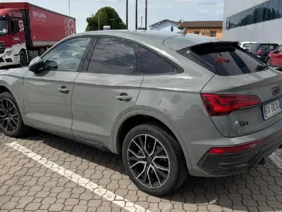 Usado Audi Q5 Sportback 204 CV (150 kW) 2022 Gris / plata SUV