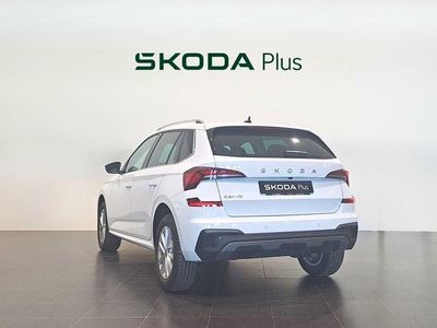 Usado Skoda Kamiq Selection 115 CV (84 kW) 2025 Blanco SUV