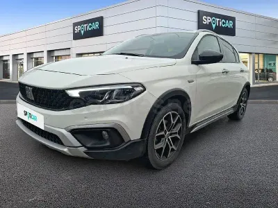 Usado Fiat Tipo Cross 101 CV (74 kW) 2022 Blanco Berlina